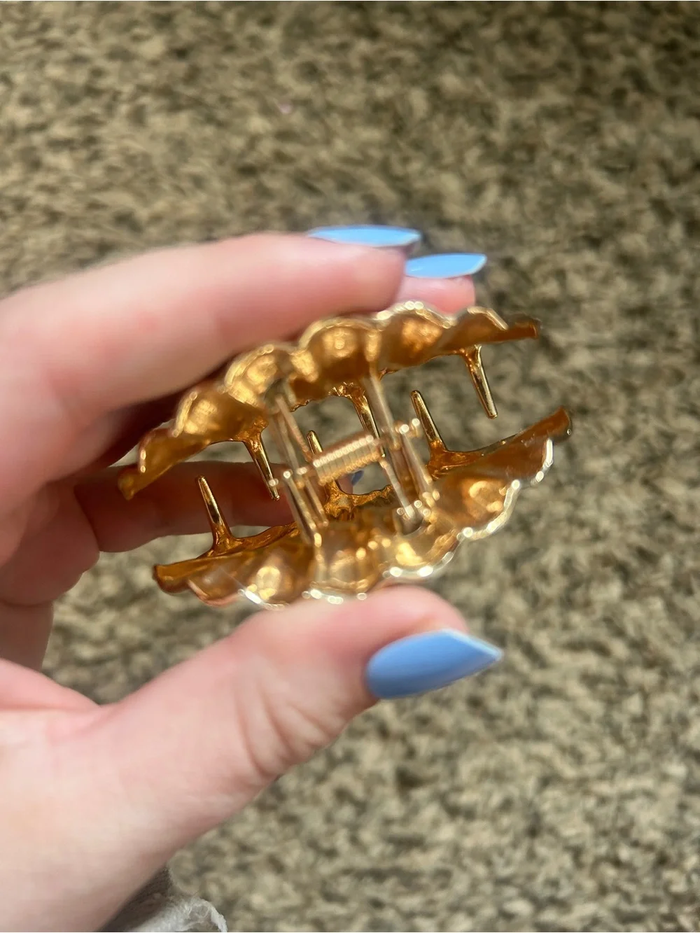 Gold Shell-Shaped Hair Clip - Women Accessories